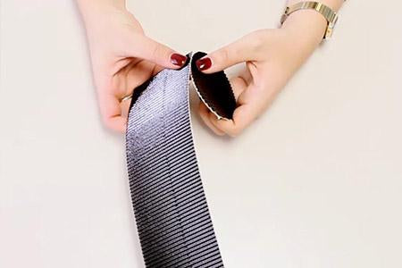Paquete de papel Negro corrugado metálico