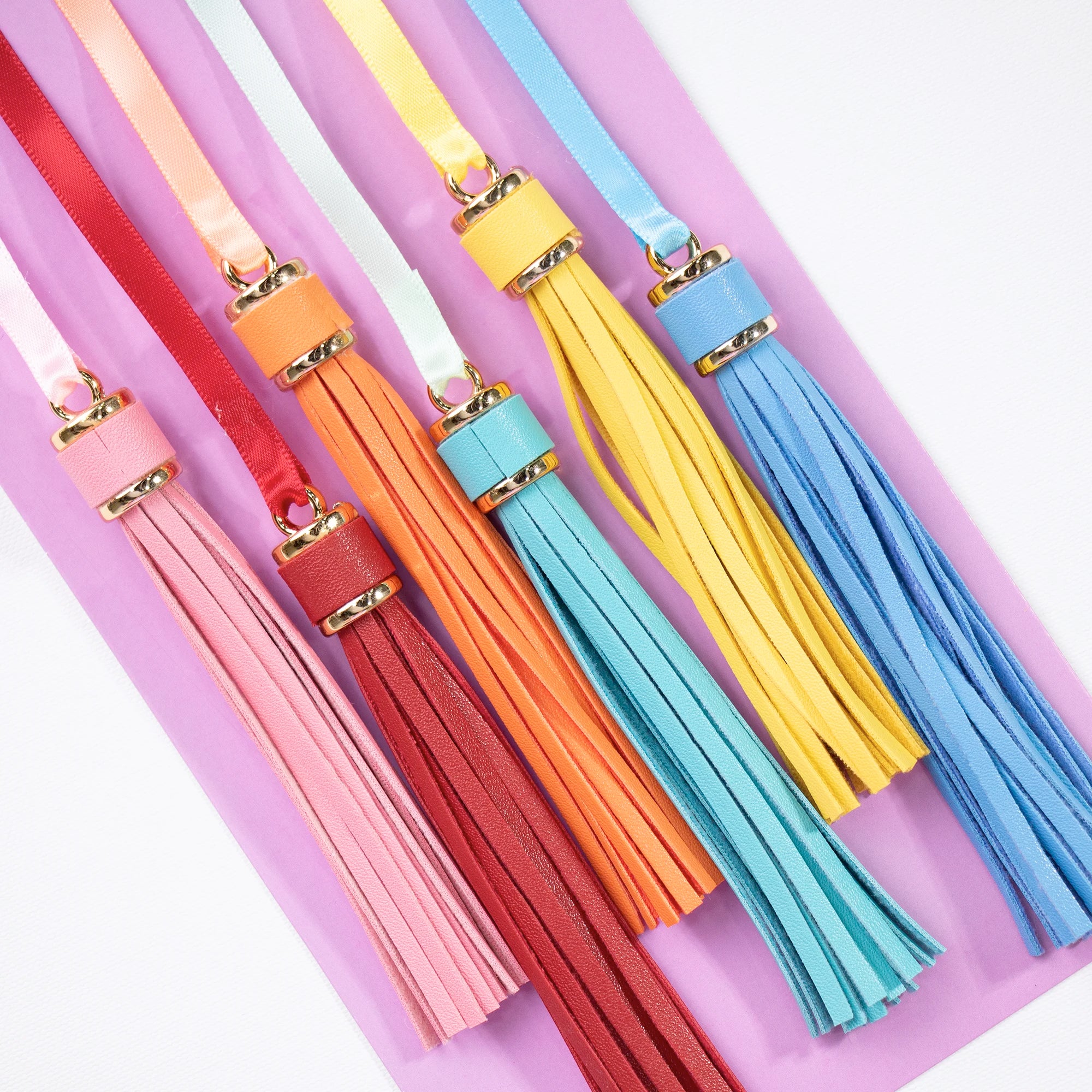Borlas Luxe para encuadernado 6 pz quelli